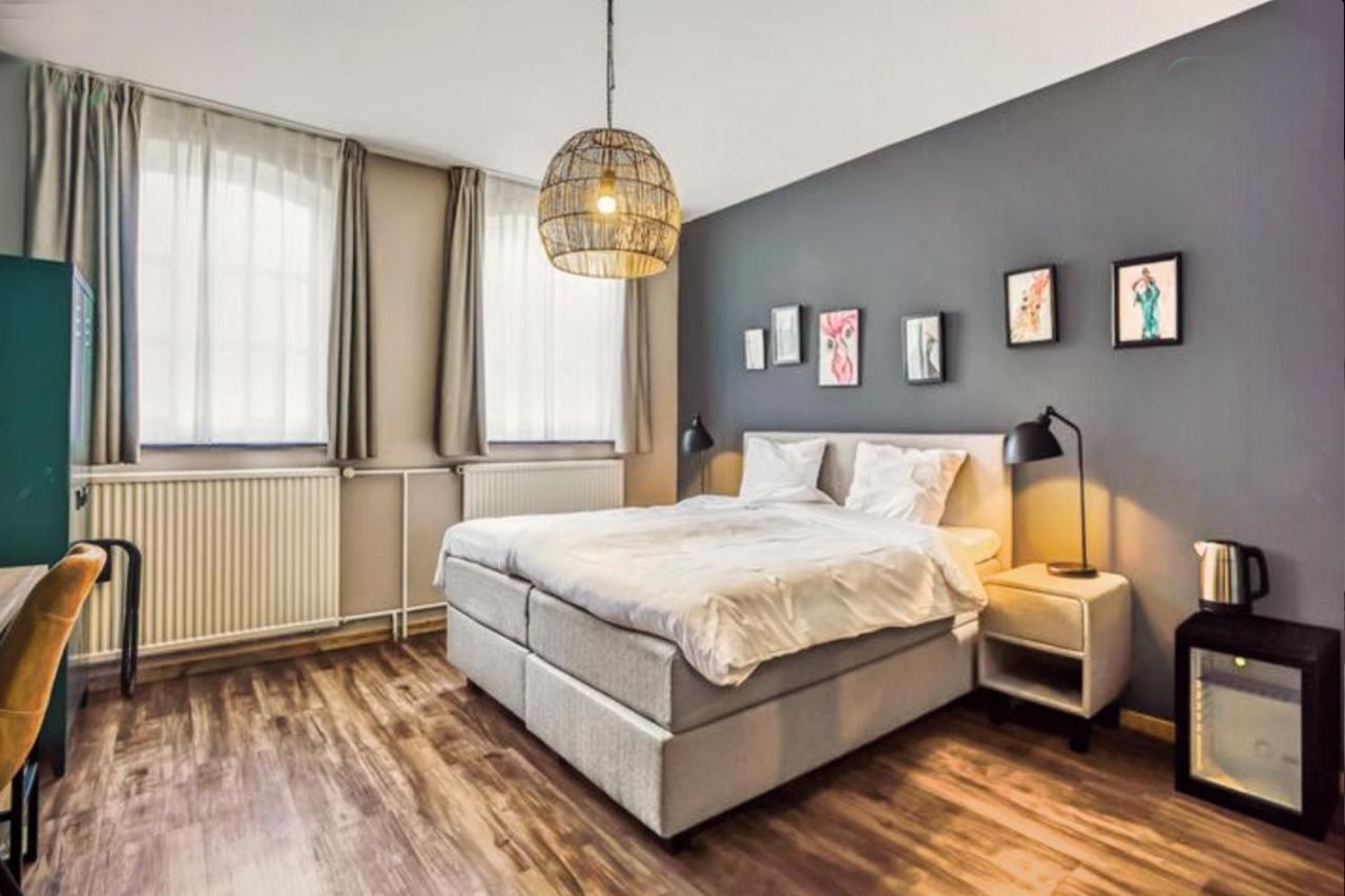 In De Witte Dame Hotel Bar Kitchen Apartments Grubbenvorst ภายนอก รูปภาพ