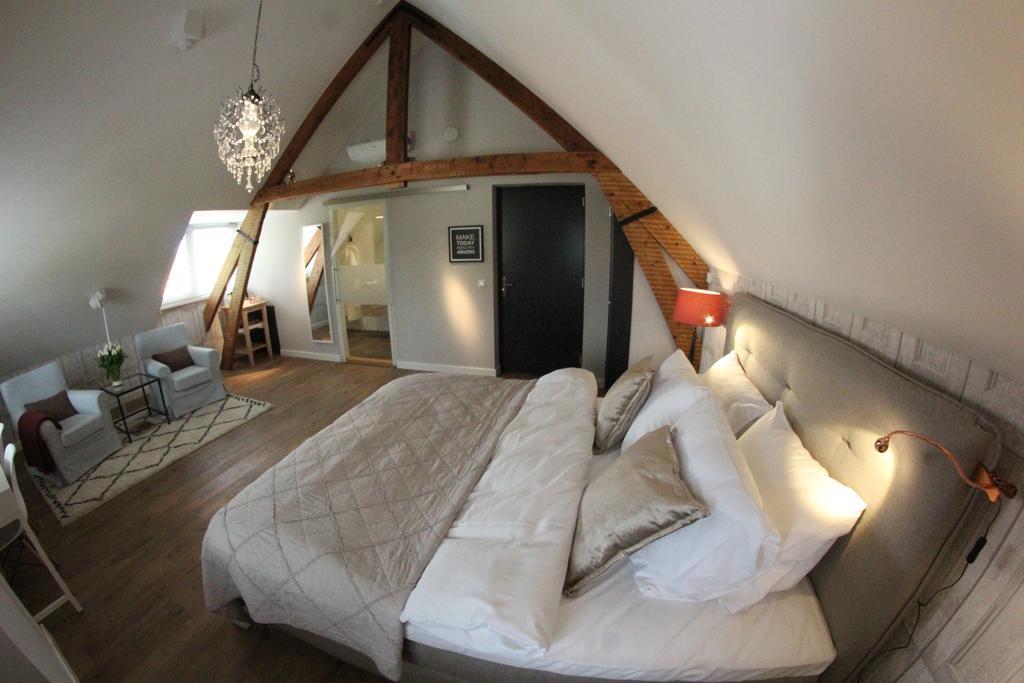 In De Witte Dame Hotel Bar Kitchen Apartments Grubbenvorst ภายนอก รูปภาพ