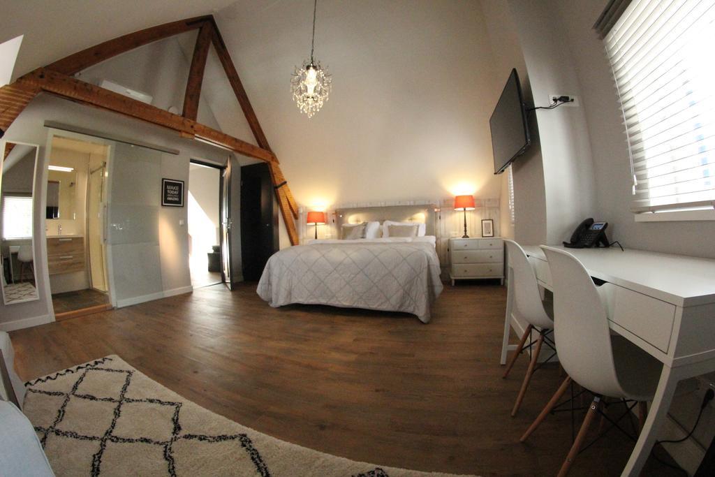 In De Witte Dame Hotel Bar Kitchen Apartments Grubbenvorst ภายนอก รูปภาพ