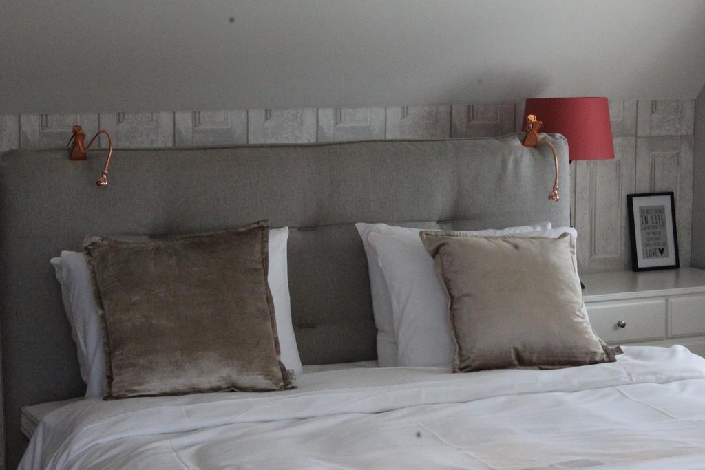 In De Witte Dame Hotel Bar Kitchen Apartments Grubbenvorst ภายนอก รูปภาพ